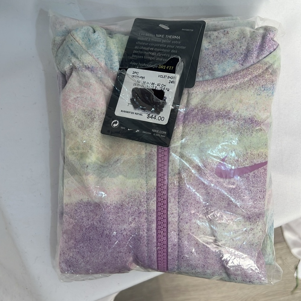 NWT/ Nike Girls’ 2-Piece Therma-FIT Set - Picture 3 of 3